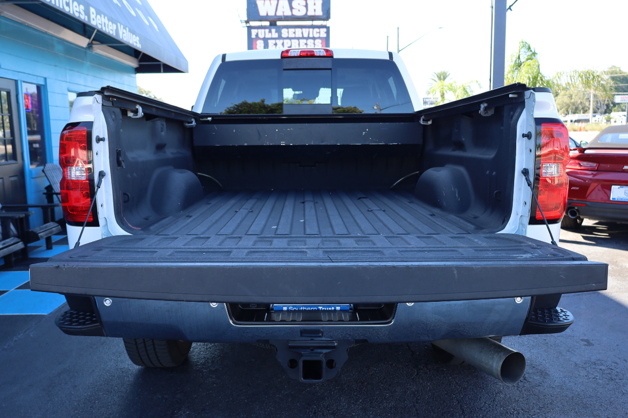 Chevrolet Silverado 2500HD 4WD Crew Cab 153.7" LTZ 2018 Chevrolet Silverado 2500HD 4WD Crew Cab 153.7" LTZ 2018