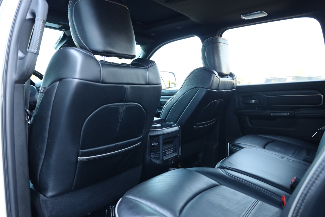 RAM 3500 Limited 4x4 Crew Cab 8' Box 2019