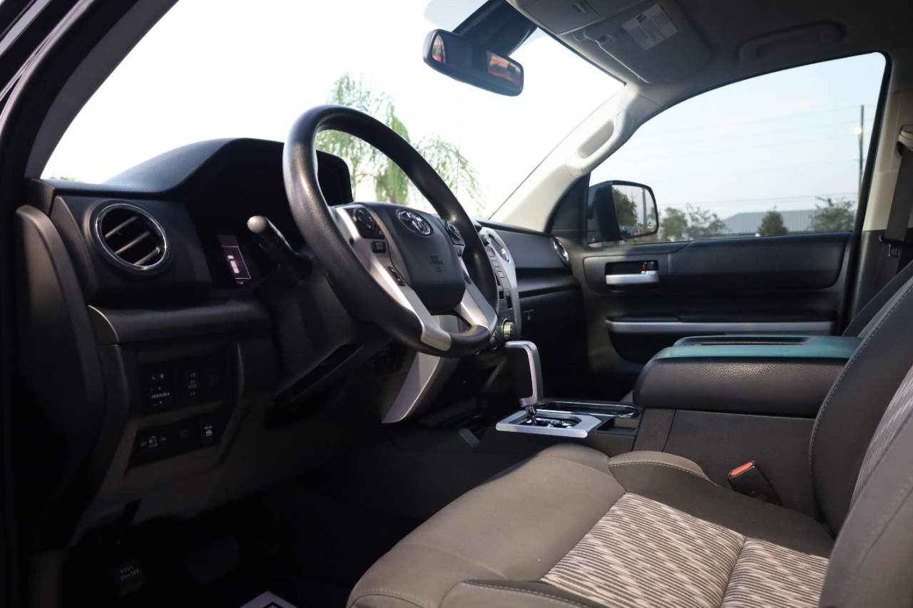 Toyota Tundra 4WD SR5 CrewMax 5.5' Bed 5.7L FFV (Natl) 2019