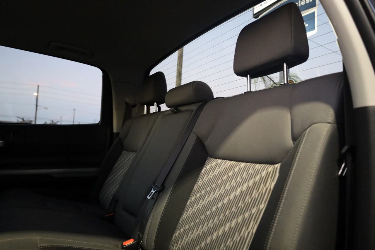 Toyota Tundra 4WD SR5 CrewMax 5.5' Bed 5.7L FFV (Natl) 2019