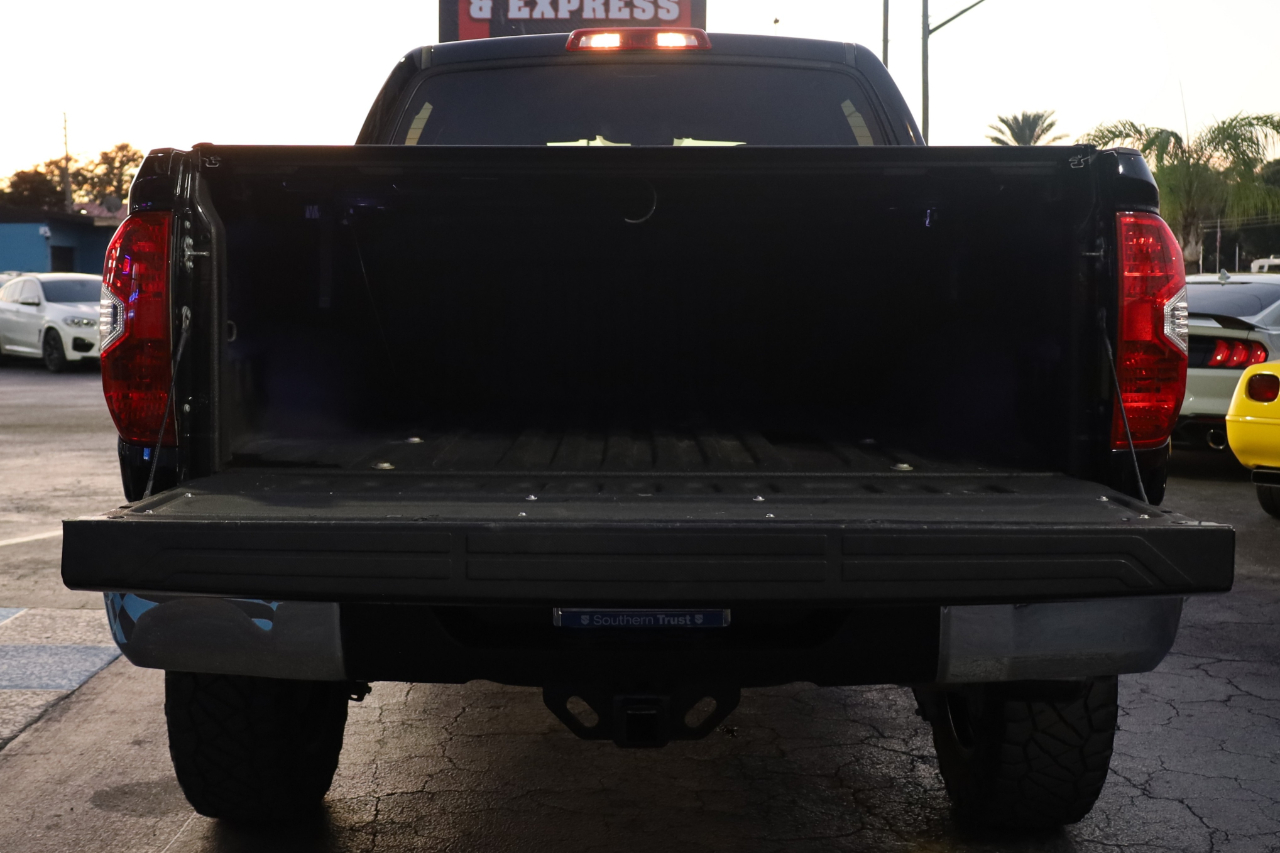 Toyota Tundra 4WD SR5 CrewMax 5.5' Bed 5.7L FFV (Natl) 2019