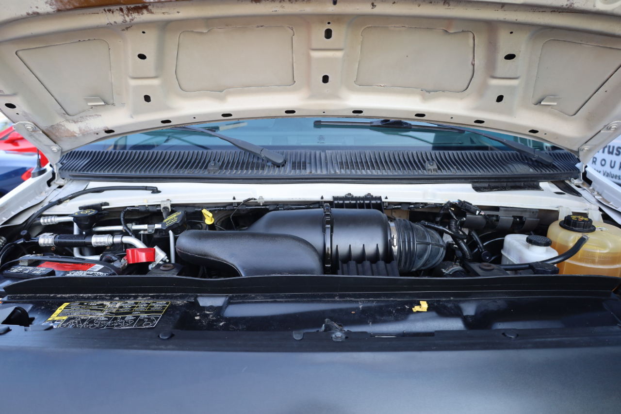 Ford Econoline Cargo Van E-250 Recreational 2012