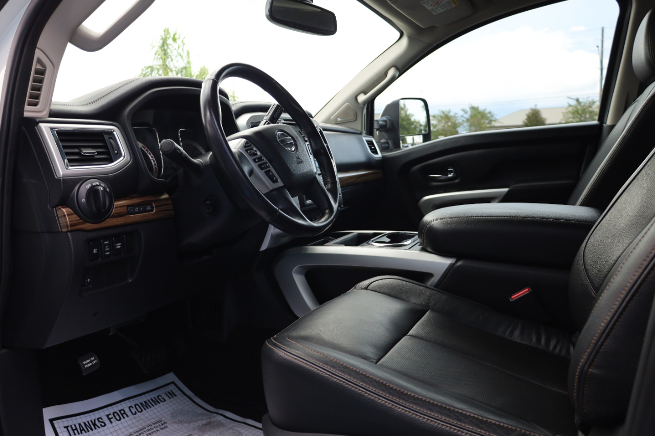 Nissan Titan XD 4x4 Diesel Crew Cab SL 2019