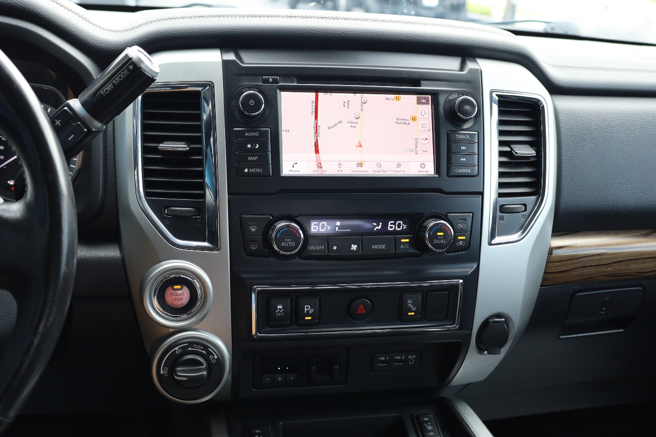 Nissan Titan XD 4x4 Diesel Crew Cab SL 2019