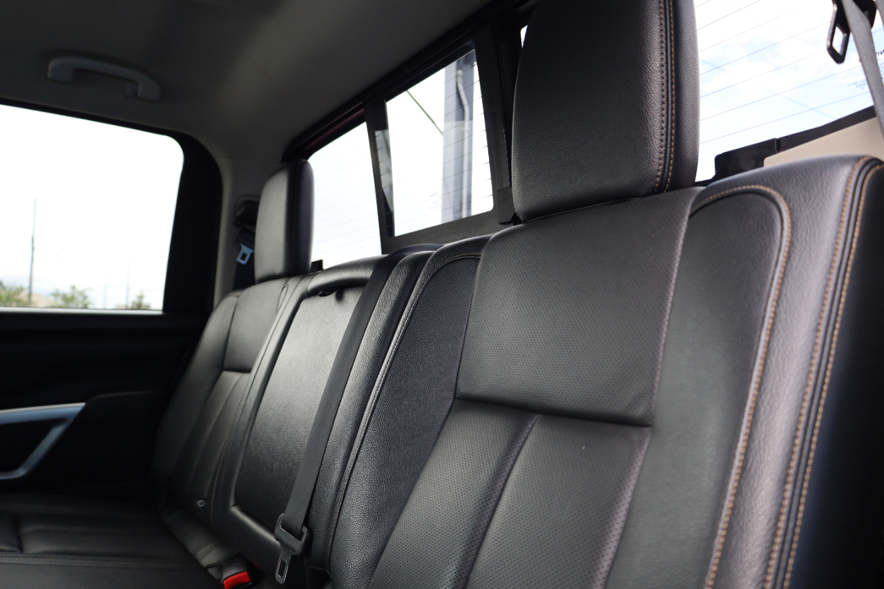 Nissan Titan XD 4x4 Diesel Crew Cab SL 2019