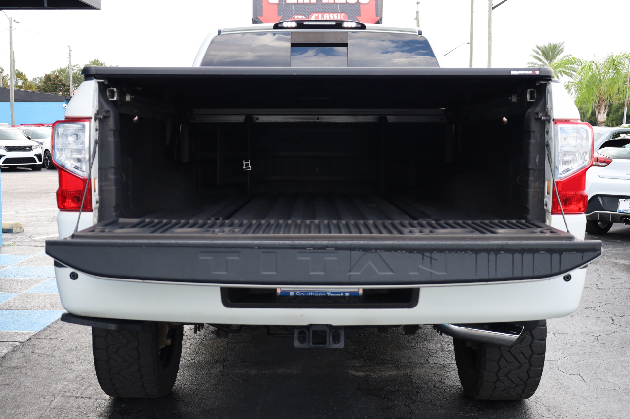 Nissan Titan XD 4x4 Diesel Crew Cab SL 2019