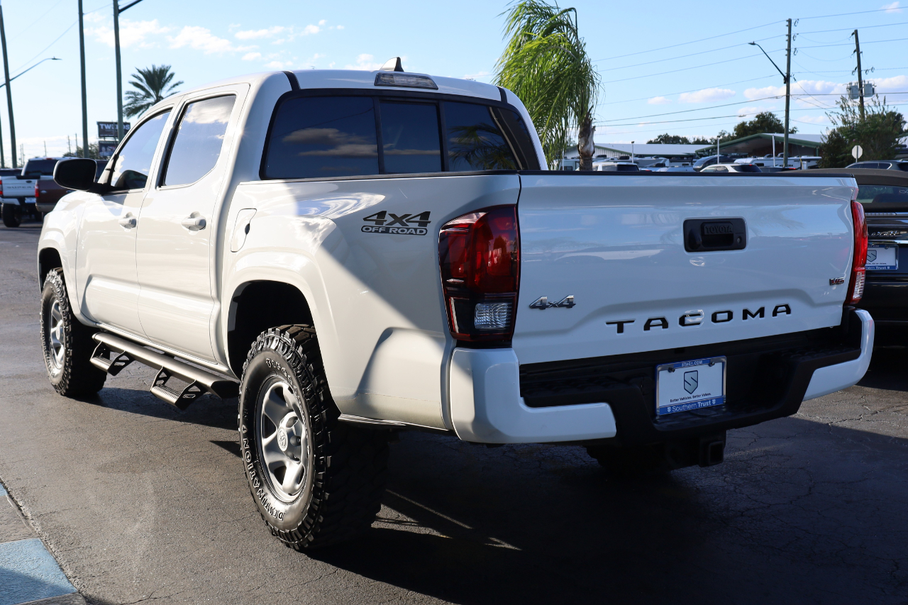 Toyota Tacoma 4WD SR Double Cab 5' Bed V6 AT (Natl) 2022