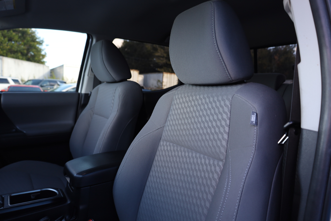 Toyota Tacoma 4WD SR Double Cab 5' Bed V6 AT (Natl) 2022