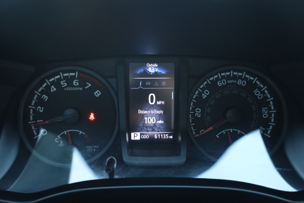 Toyota Tacoma 4WD SR Double Cab 5' Bed V6 AT (Natl) 2022