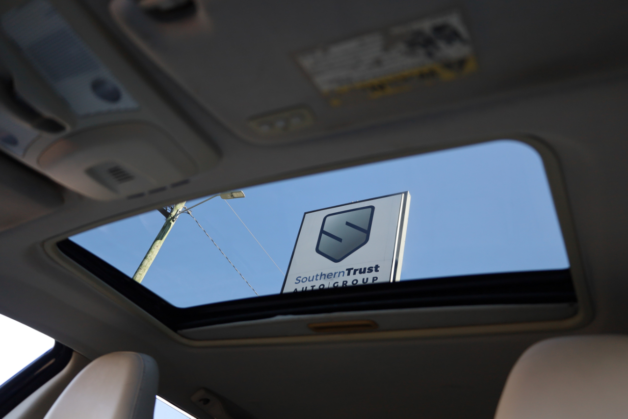 Volvo XC90 FWD 4dr I6 2010