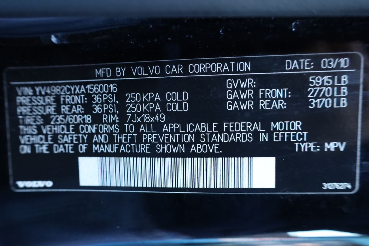 Volvo XC90 FWD 4dr I6 2010