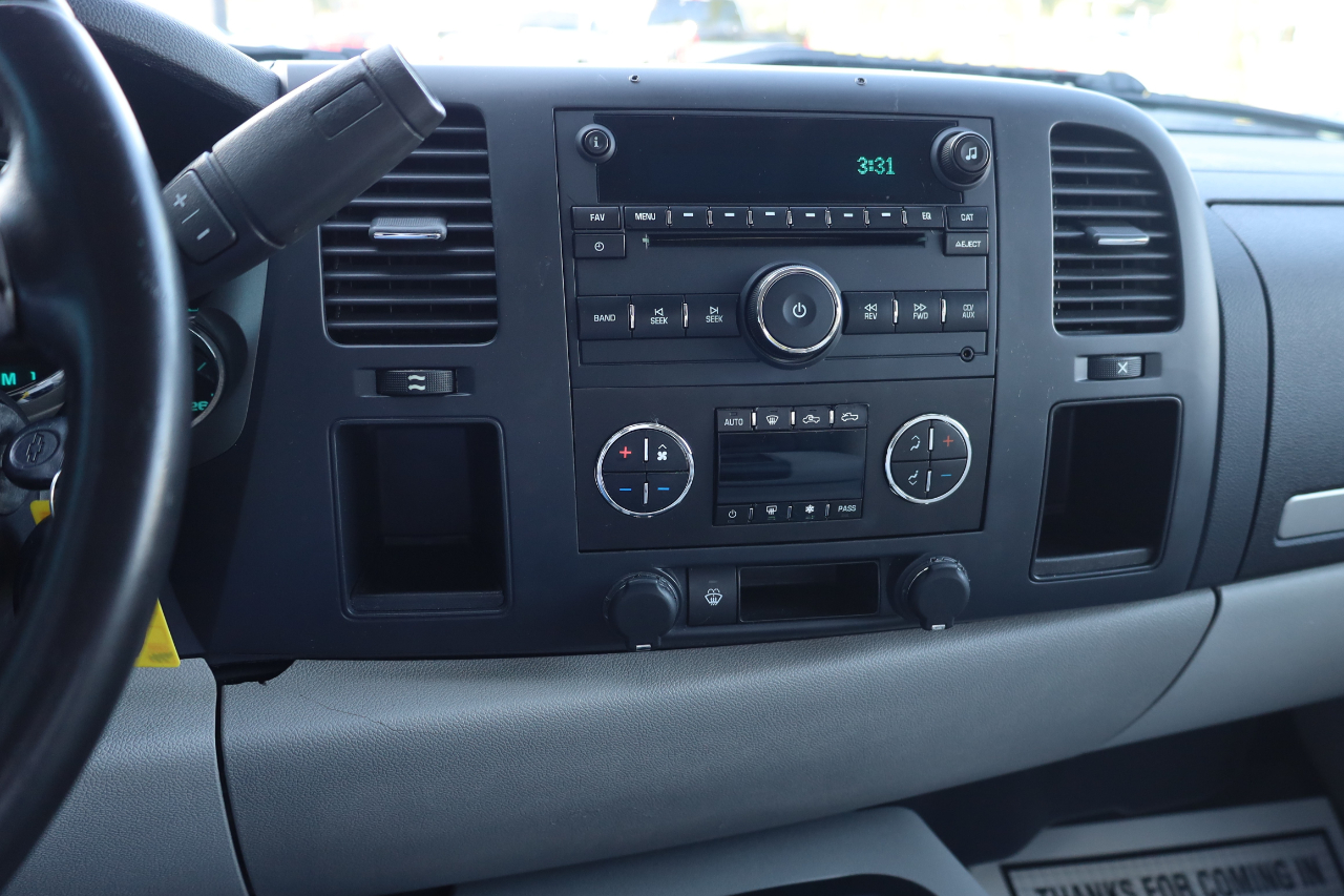 Chevrolet Silverado 2500HD 2WD Crew Cab 153" LT w/2LT 2008