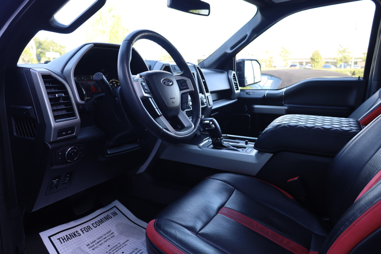 Ford F-150 Lariat 4WD SuperCrew 5.5' Box 2020 Ford F-150 Lariat 4WD SuperCrew 5.5' Box 2020