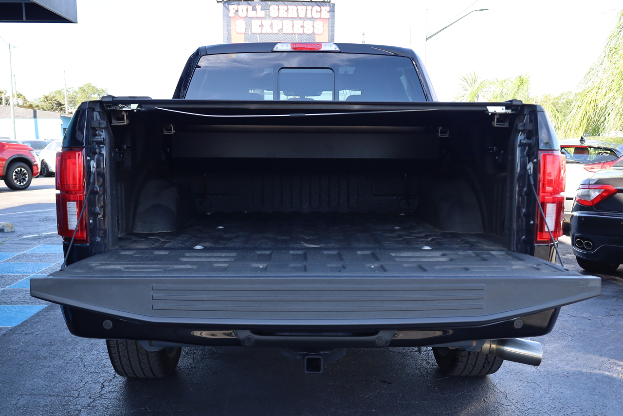Ford F-150 Lariat 4WD SuperCrew 5.5' Box 2020 Ford F-150 Lariat 4WD SuperCrew 5.5' Box 2020