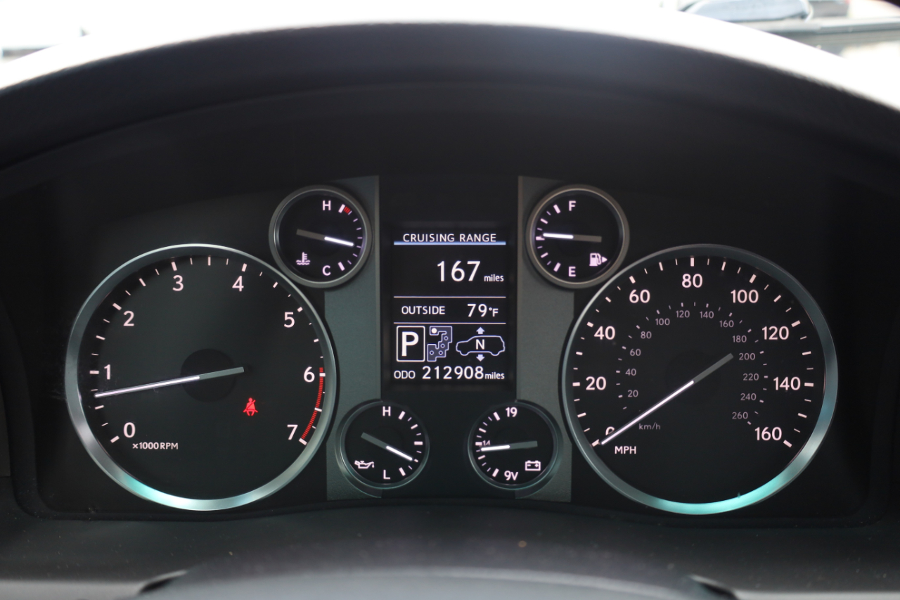 Lexus LX 570 4WD 4dr 2013