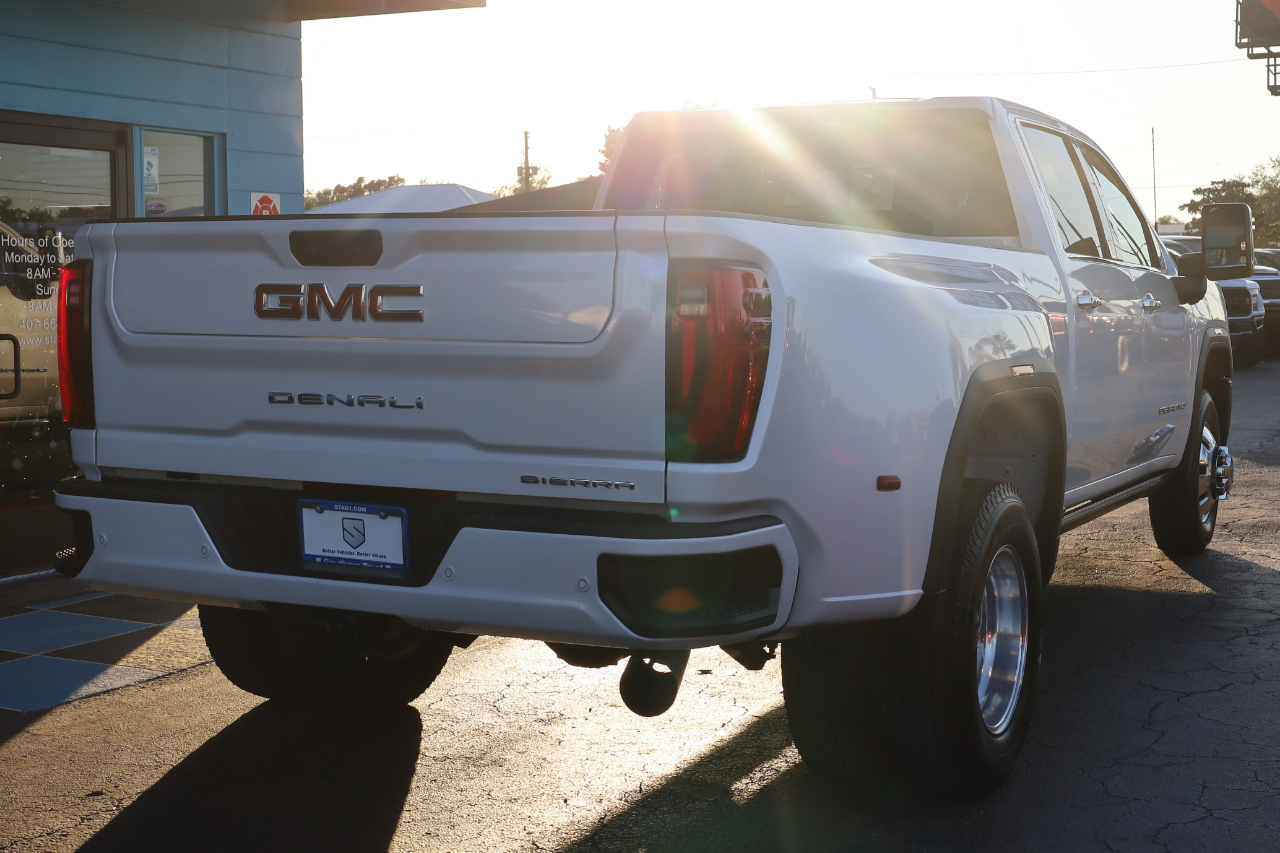GMC Sierra 3500HD 4WD Crew Cab 172" Denali 2024