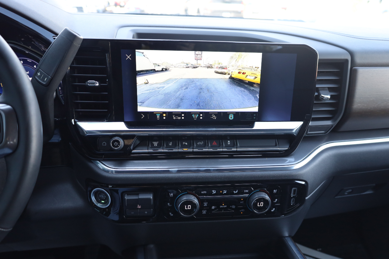 Chevrolet Silverado 3500HD 4WD Crew Cab 172" High Country 2024