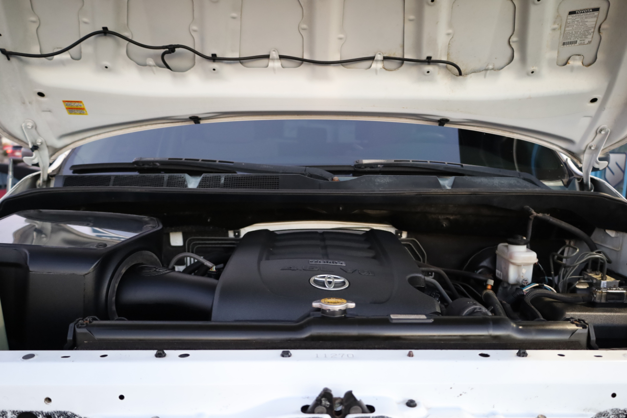 Toyota Tundra 2WD Truck Double Cab 4.6L V8 6-Spd AT (Natl) 2012