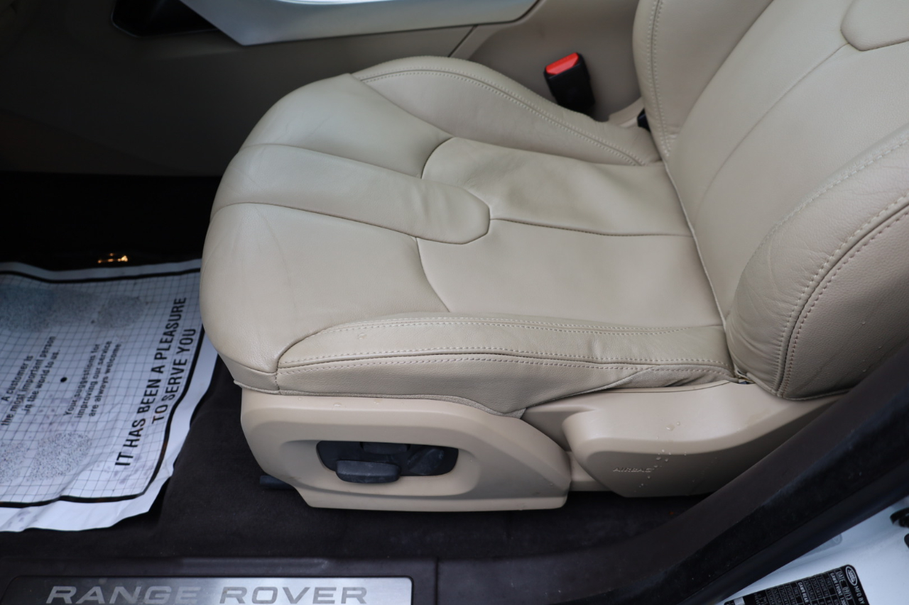 Land Rover Range Rover Evoque 5dr HB Pure Plus 2013