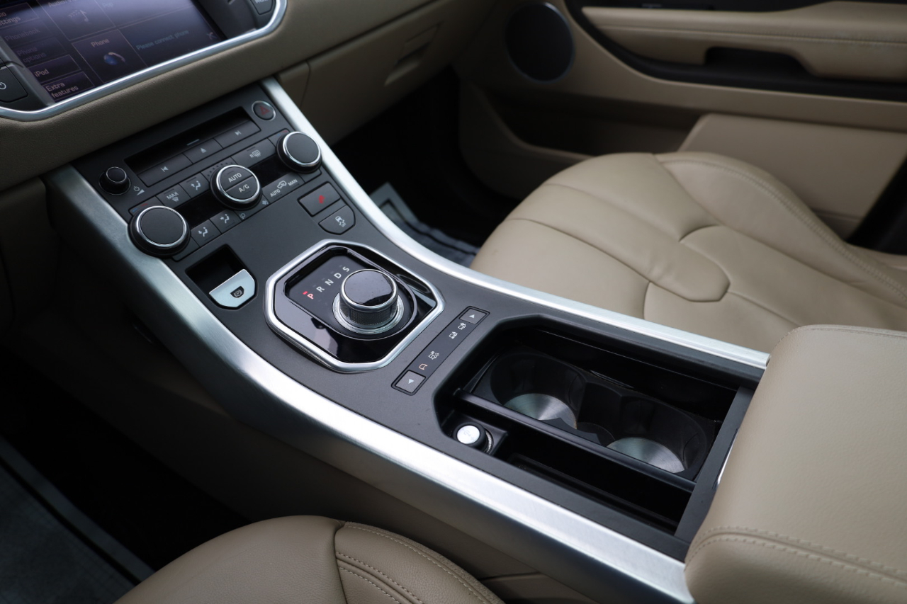 Land Rover Range Rover Evoque 5dr HB Pure Plus 2013