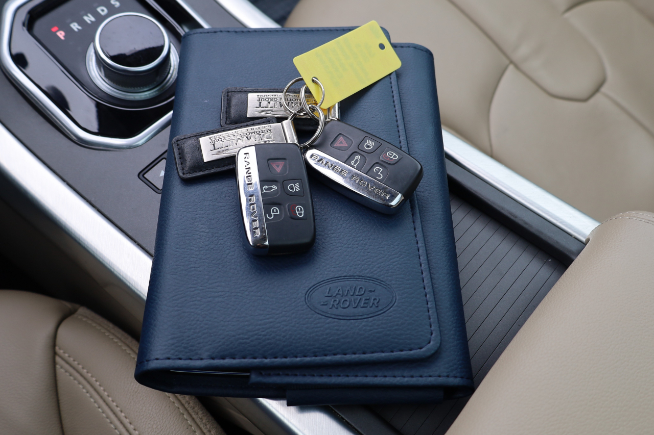 Land Rover Range Rover Evoque 5dr HB Pure Plus 2013