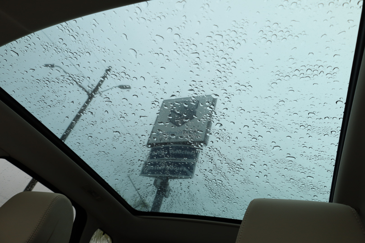 Land Rover Range Rover Evoque 5dr HB Pure Plus 2013