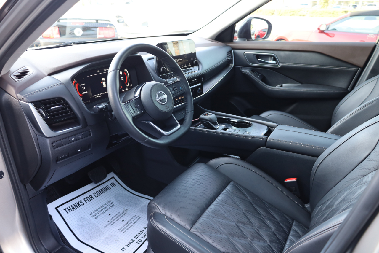 Nissan Rogue FWD Platinum 2022