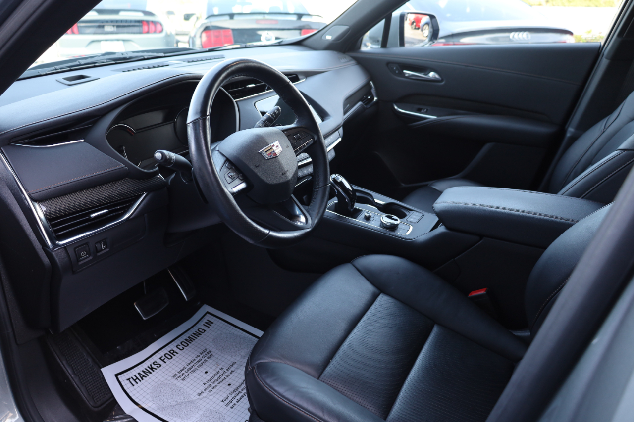 Cadillac XT4 AWD 4dr Sport 2023
