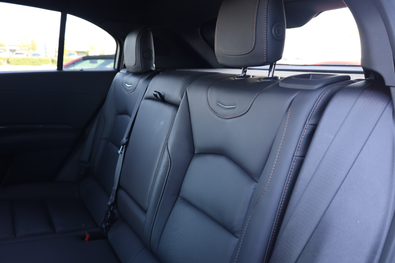 Cadillac XT4 AWD 4dr Sport 2023