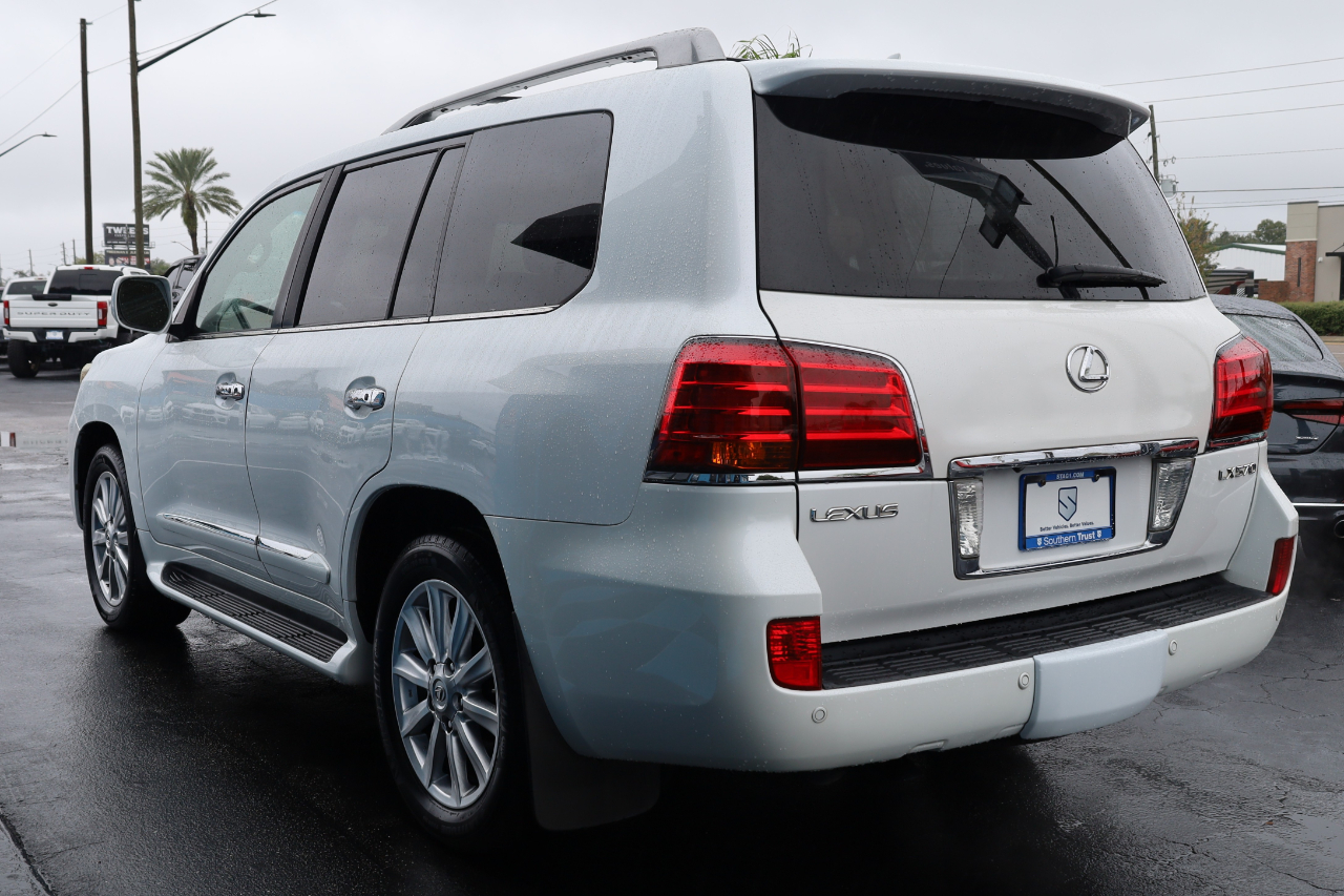 Lexus LX 570 4WD 4dr 2010