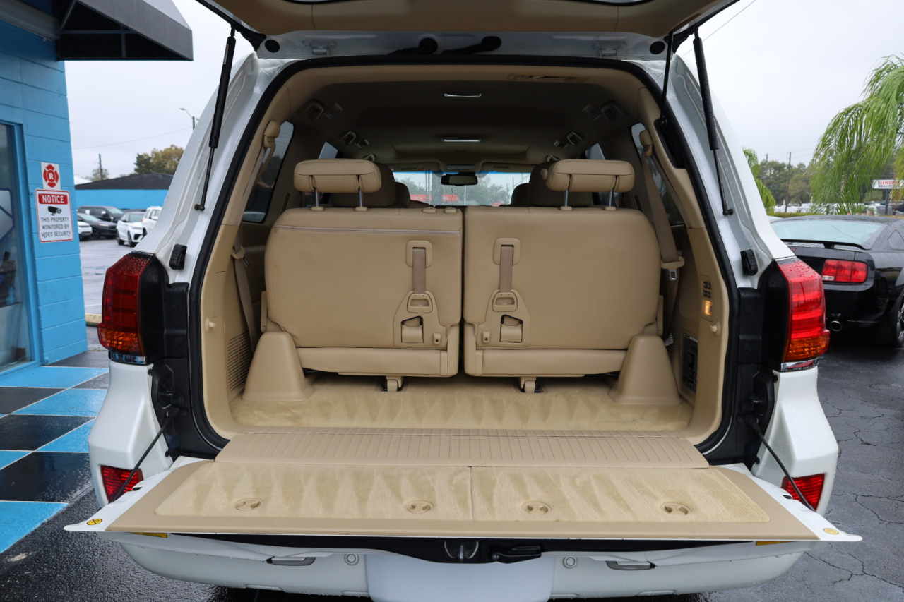 Lexus LX 570 4WD 4dr 2010