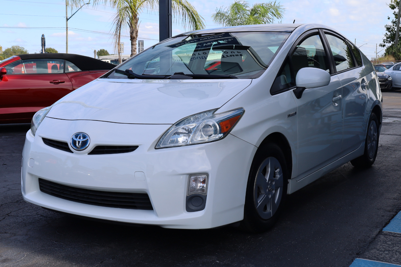 Toyota Prius 5dr HB III (Natl) 2011