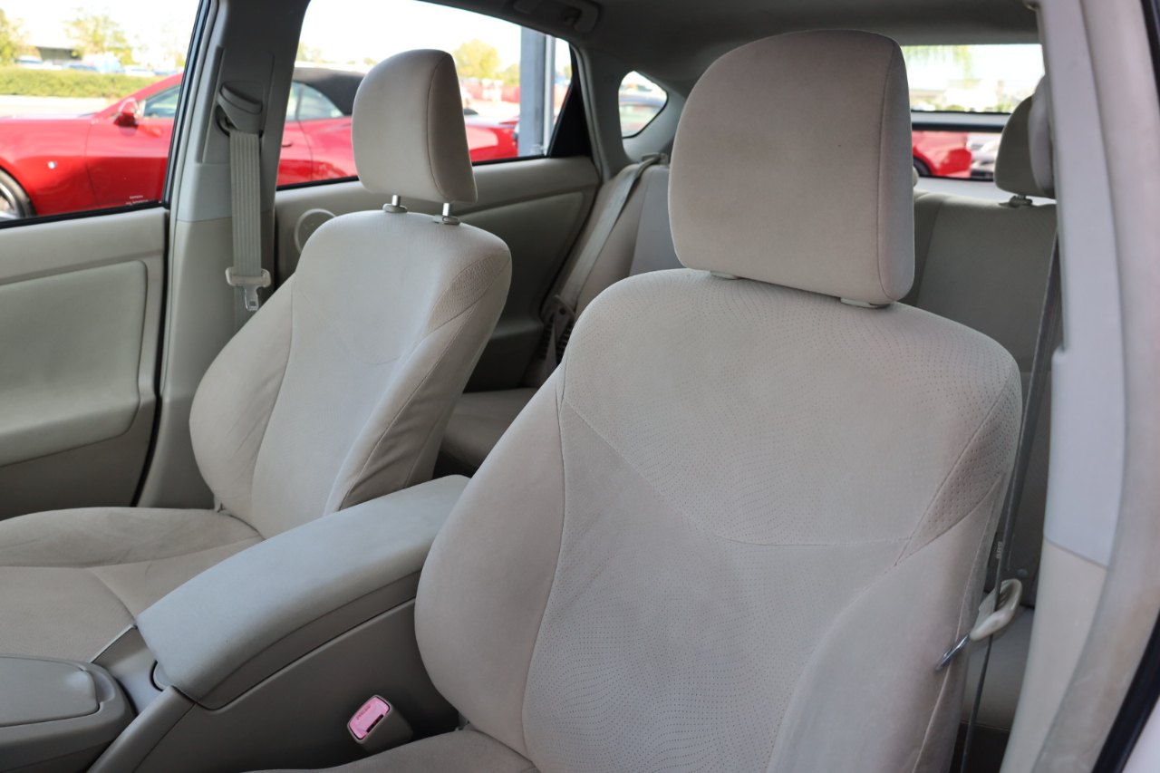 Toyota Prius 5dr HB III (Natl) 2011