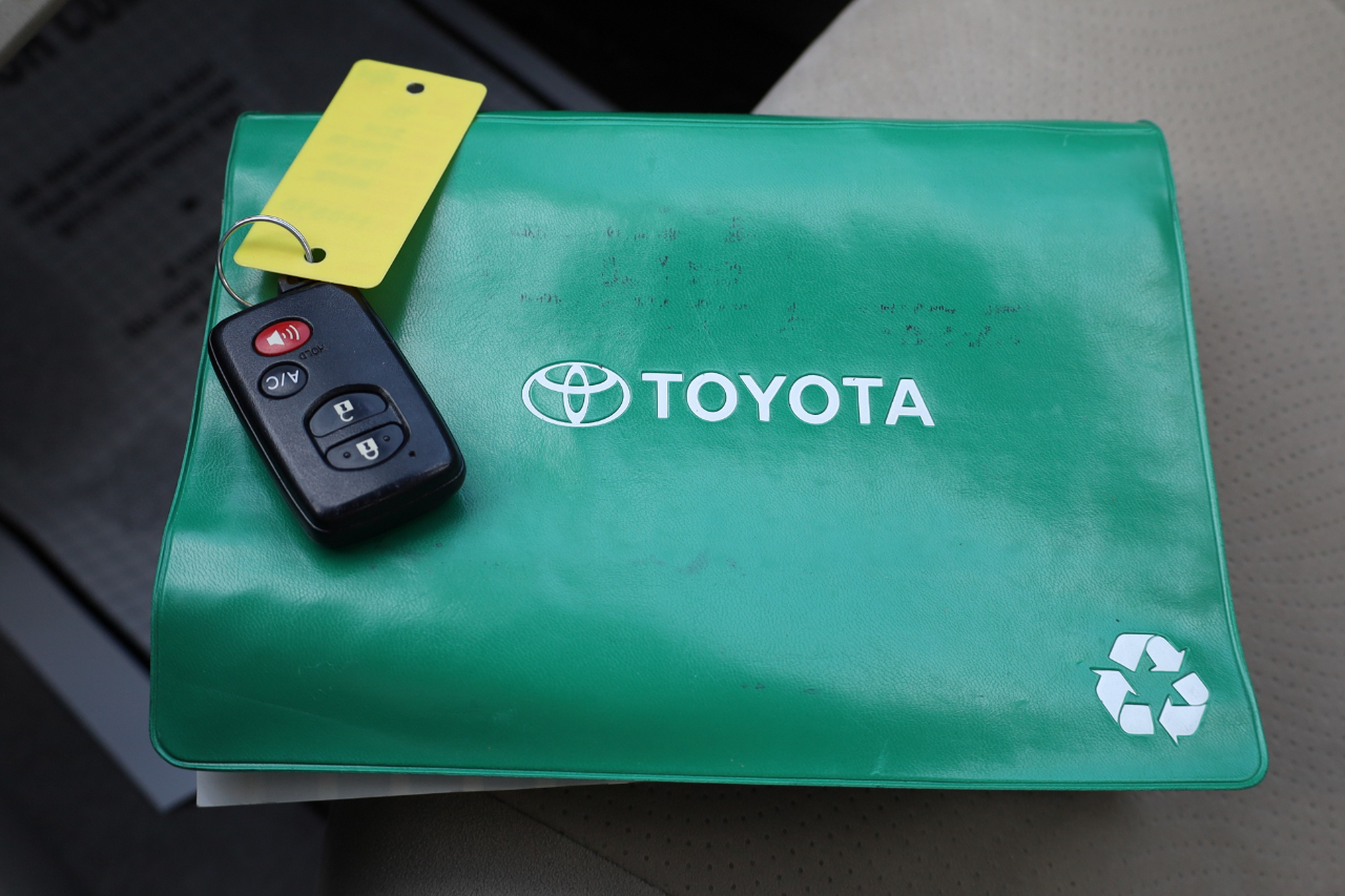 Toyota Prius 5dr HB III (Natl) 2011