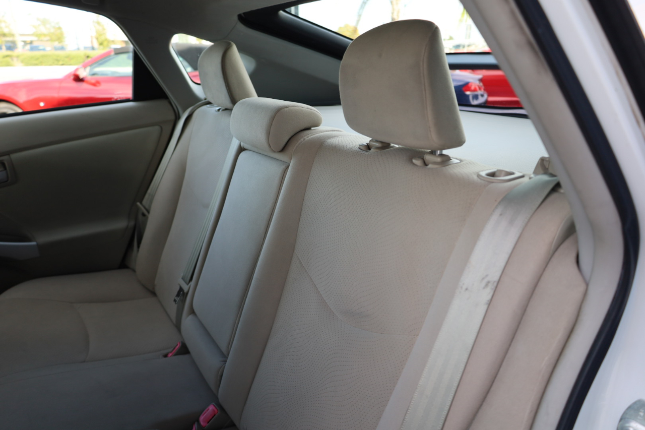 Toyota Prius 5dr HB III (Natl) 2011