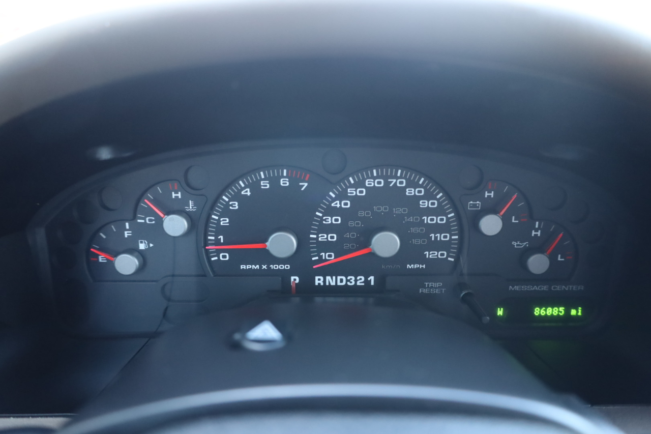 Ford Explorer 4dr 114" WB 4.0L XLT 4WD 2005