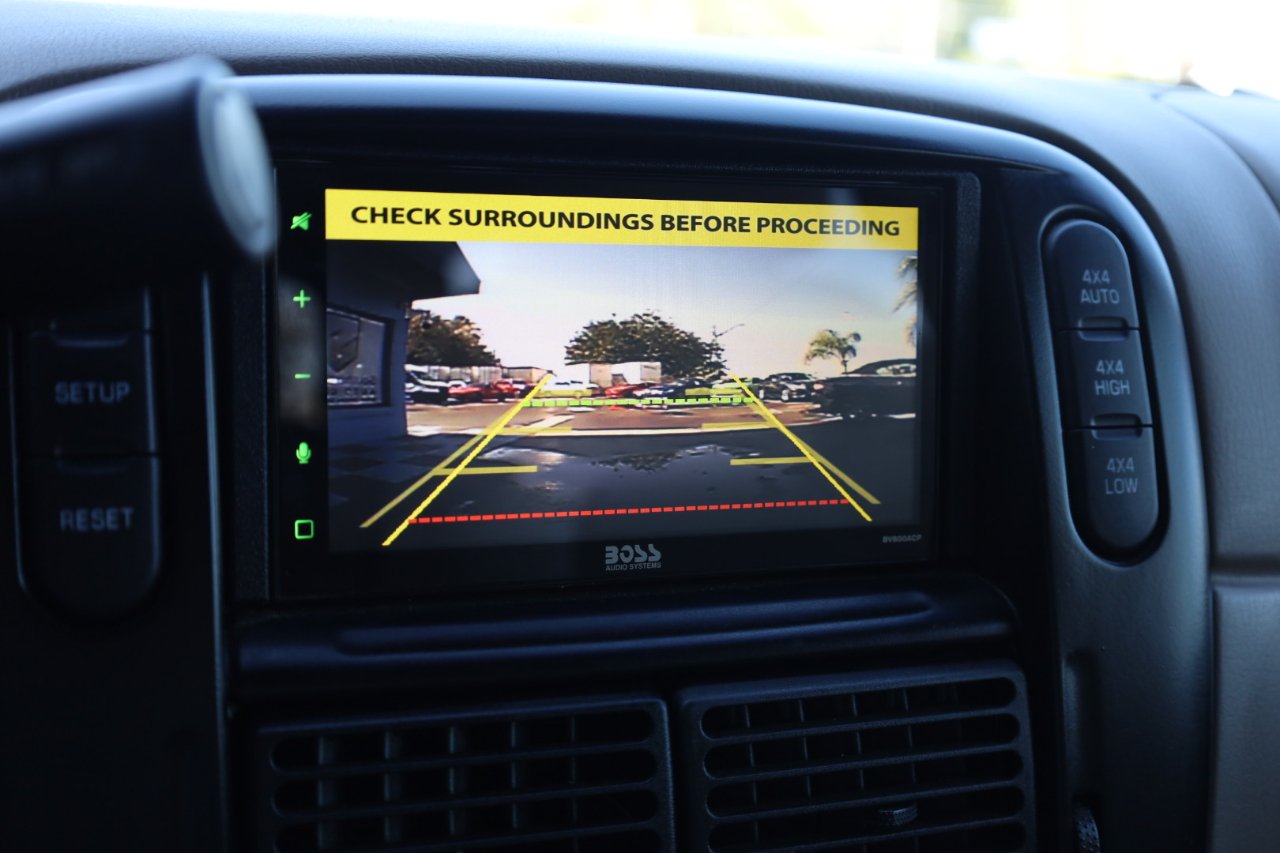 Ford Explorer 4dr 114" WB 4.0L XLT 4WD 2005