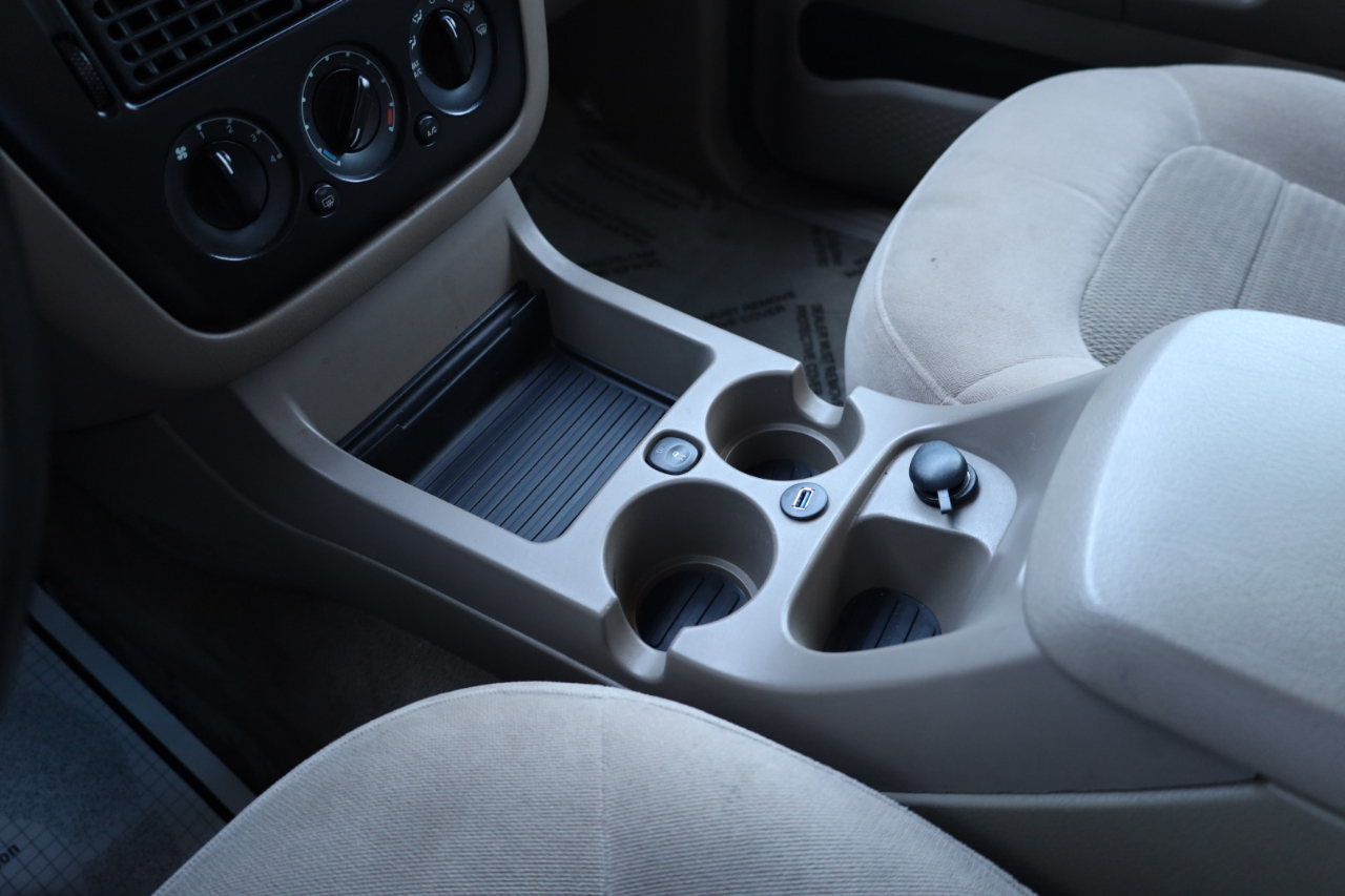 Ford Explorer 4dr 114" WB 4.0L XLT 4WD 2005