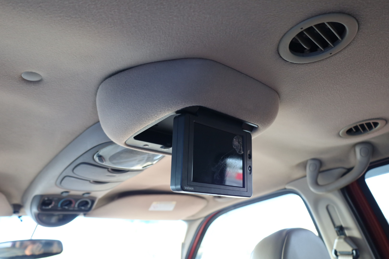 Ford Excursion 137" WB Limited 4WD 2001