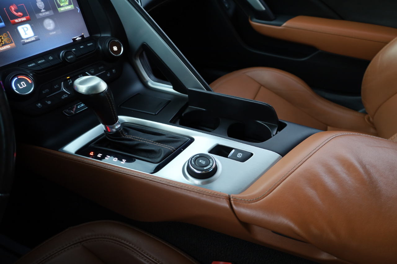 Chevrolet Corvette Stingray 2dr Cpe w/2LT 2014