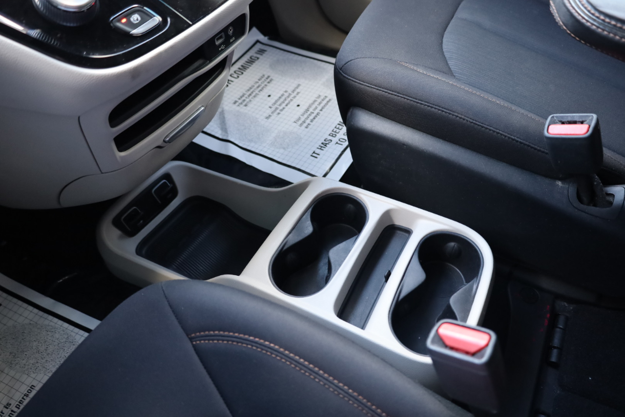 Chrysler Pacifica Touring FWD 2017