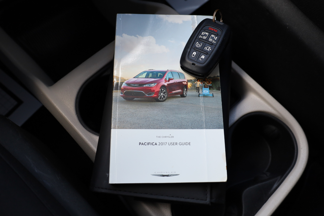 Chrysler Pacifica Touring FWD 2017