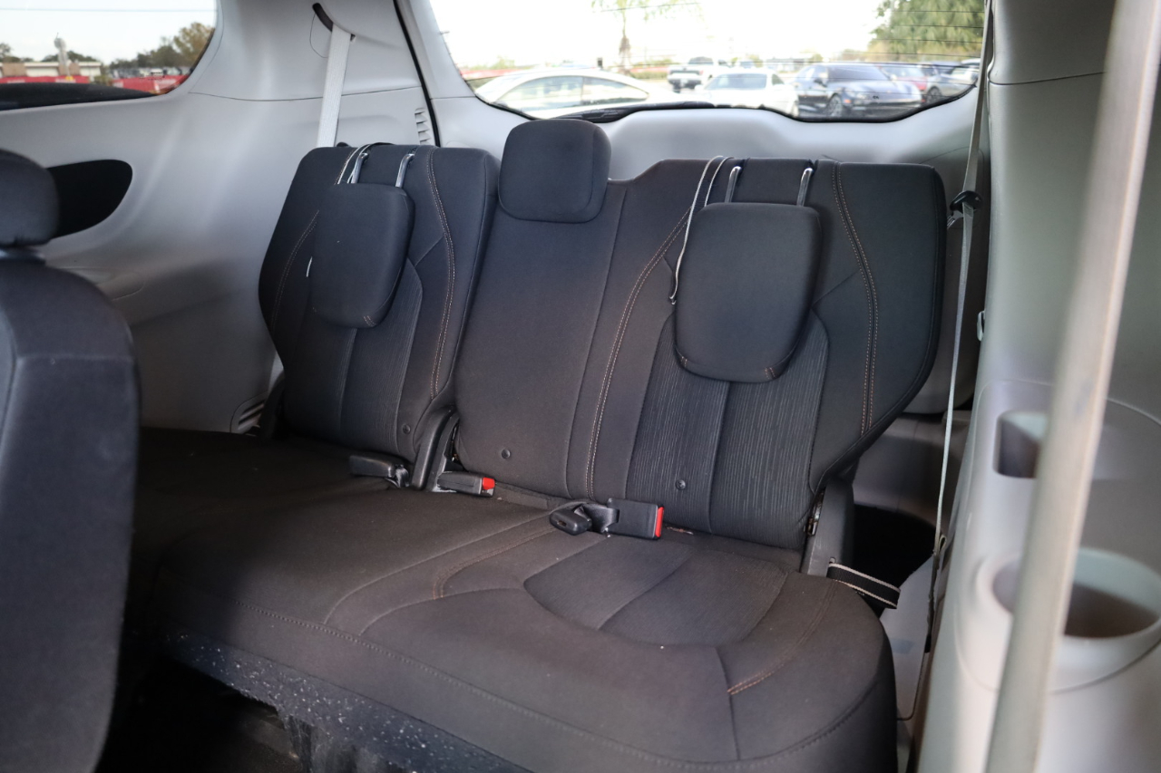 Chrysler Pacifica Touring FWD 2017