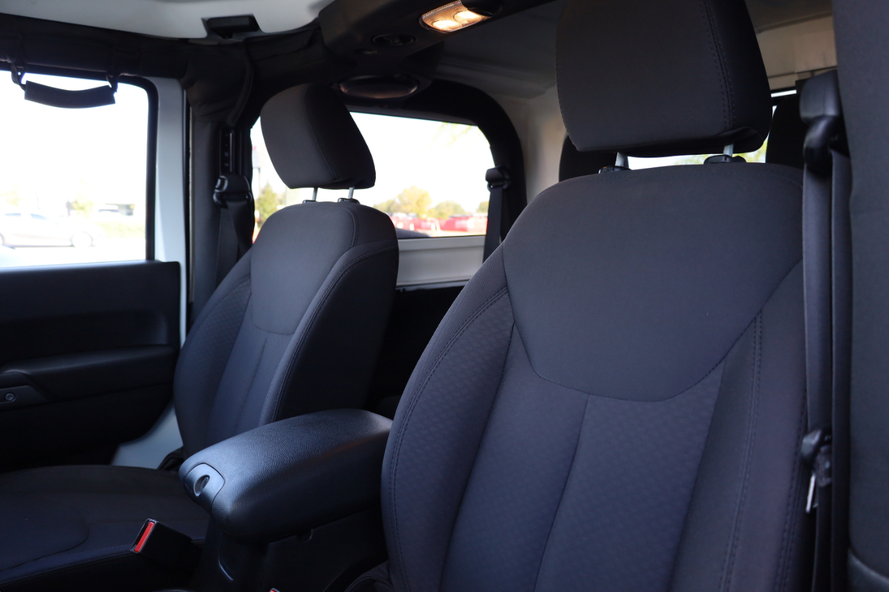 Jeep Wrangler 4WD 2dr Sport 2014