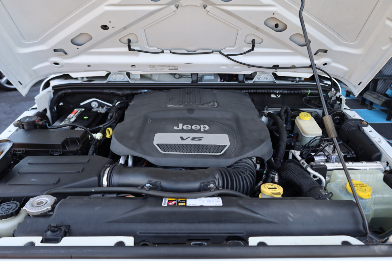 Jeep Wrangler 4WD 2dr Sport 2014