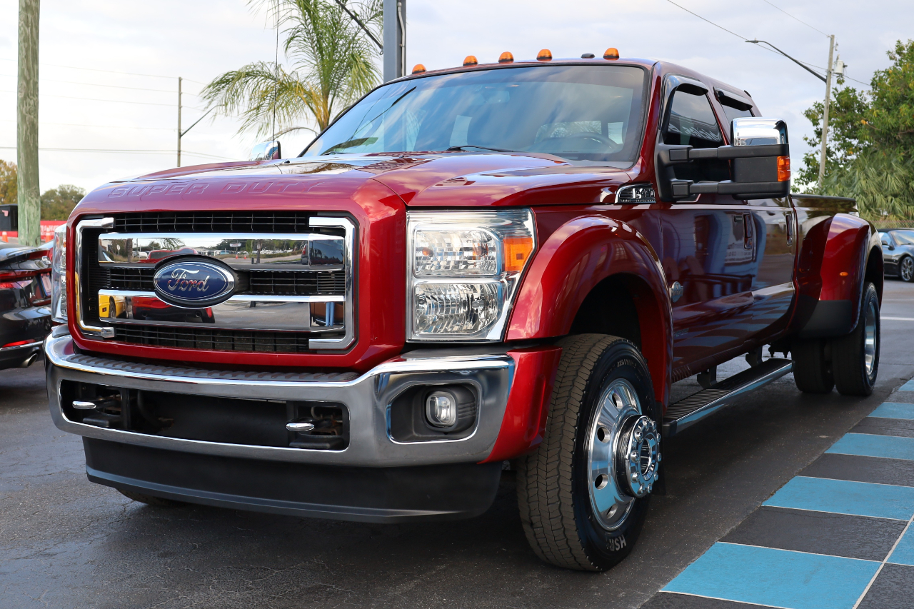 Ford Super Duty F-450 DRW 4WD Crew Cab 172" King Ranch 2015