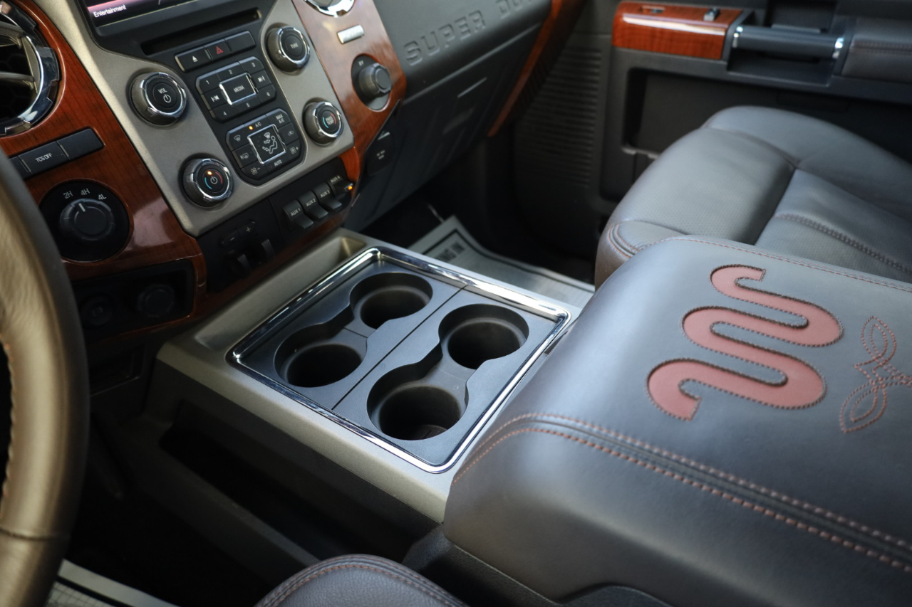 Ford Super Duty F-450 DRW 4WD Crew Cab 172" King Ranch 2015