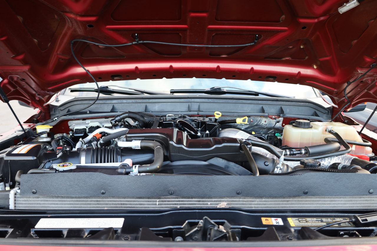 Ford Super Duty F-450 DRW 4WD Crew Cab 172" King Ranch 2015