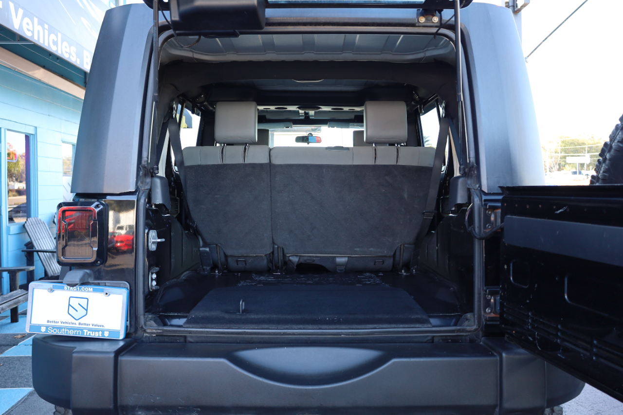 Jeep Wrangler Unlimited RWD 4dr X 2009