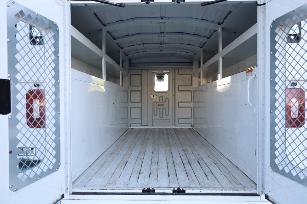 Ford Transit Cutaway T-350 SRW 138" WB 9500 GVWR 2018